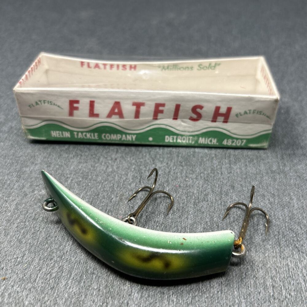 Vintage Helin Fishing Lure Flatfish L9 Green Yellow Spots Box 2 Treble Hooks